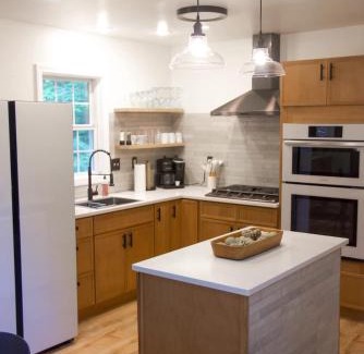 Lincolnville House | Lincolnville 2BR - Beach Vibes & Backyard BBQ