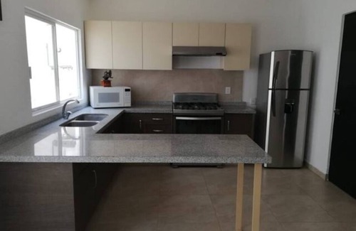 Queretaro House | Linda casa excelente ubicación, seguridad 24/7