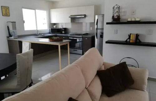 Queretaro House | Linda casa en fraccionamiento con alberca
