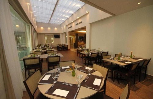 Barra da Tijuca Apartment | Linda suíte de hotel Harry