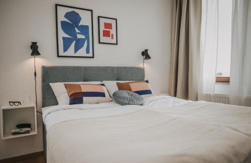 Burgeresch Apartment | LINDEN Apartment für bis zu 6 Personen mit Parkplatz, Terrasse, 2 Bäder und Babybett