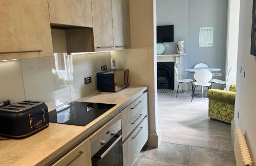 Bedford Apartment | Linden Garden apartment
