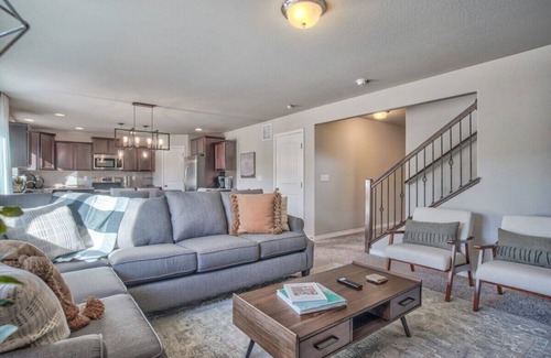 Woodmoor House | Lindenmere Horizon! Game Loft, Fire Pit, & WiFi