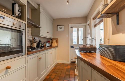 Norwich House | Lindley Terrace - Norfolk Holiday Properties