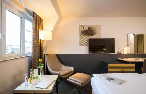 Hoechst Hotel | Lindner Hotel Frankfurt Hochst, part of JdV by Hyatt