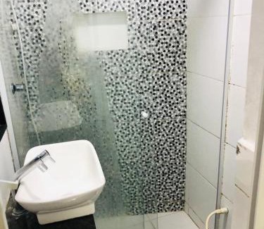 Recreio dos Bandeirantes Apartment | lindo apart no recreio muito prox a praia do pontal