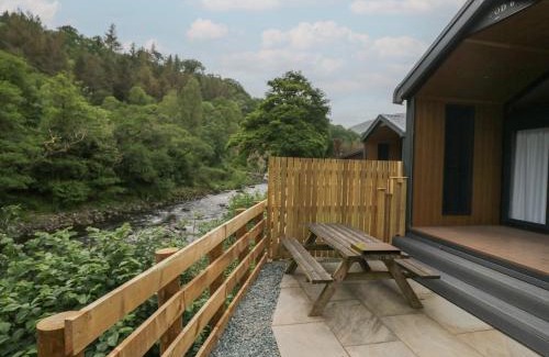 Keswick House | Lingy Luxury Family Pod