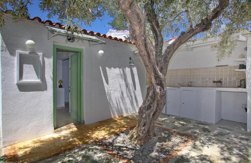 Alikias House | Liogerma Cottage