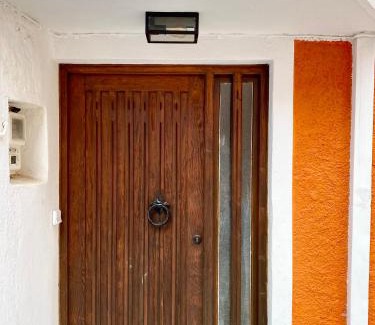 Ioulida Apartment | Lion House II