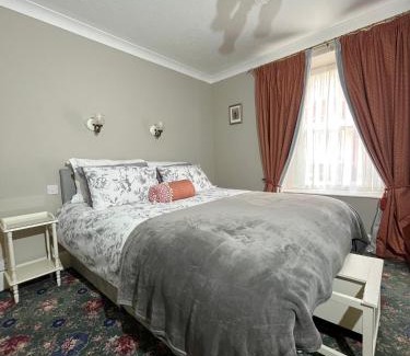 Rhayader Hotel | Lion Royal Hotel, Rhayader