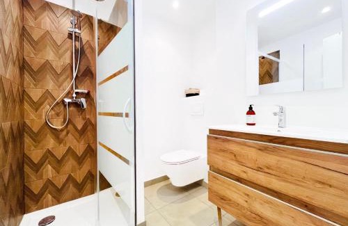 Le Suquet Apartment | L’Iris - Suquet Cannes Centre