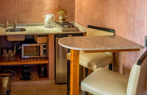 Playa Bonita Apartment | Lirolay Suites