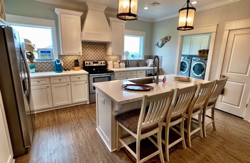 Port Bolivar House | Lisa's Landing - 3 Bedroom - 2 Bath - Sleeps 11
