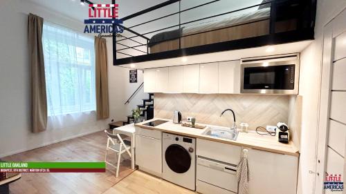 Ferencvaros Apartment | Little Americas USA Apartments