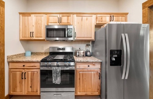 Lake Lure House | Little Bear's Cabin: Newly Built, Amazing Lake/Mtn Views, HotTub, Fully Stocked, New Appliances