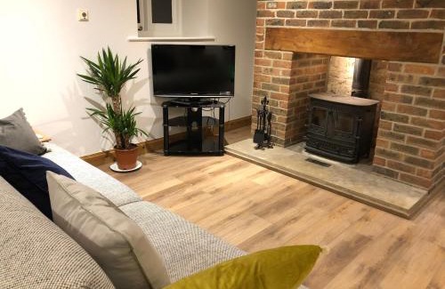 Pulham House | Little Coombe, Bookham Court