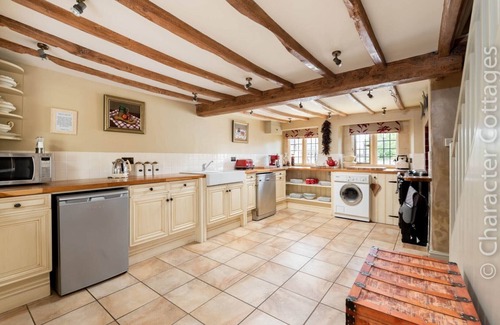 Broadway Cottage | Little Gables