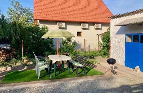 Balatonfured Apartment | Little Greece
