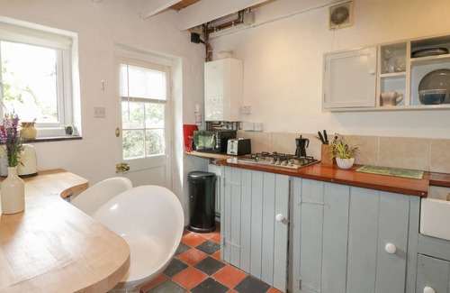 Llanddona Cottage | LITTLE HOUSE, pet friendly, with open fire in Red Wharf Bay
