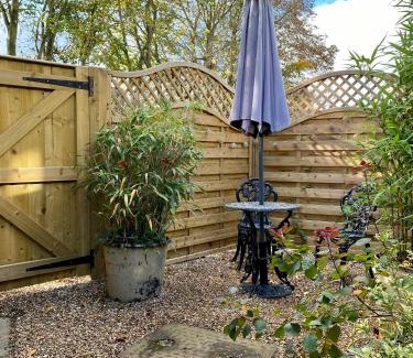 Woodbridge Apartment | Little Limes an Adorable little Suffolk getaway with outside space near Woodbridge