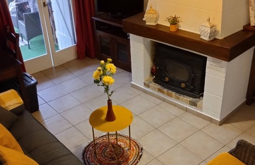 Vamos Apartment | Little Lotus Apartment