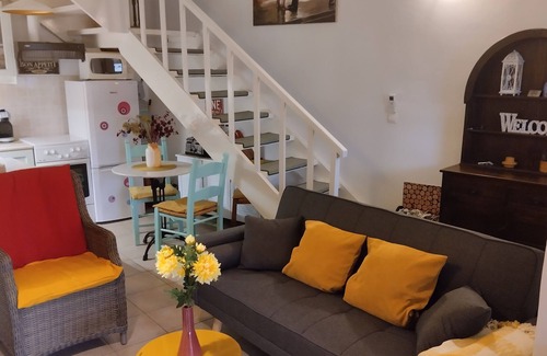 Vamos Apartment | Little Lotus Apartment