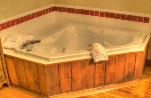 Banner Elk Hotel | Little Main Street Inn