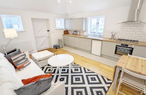 Tangmere House | Little Maplewood, Tangmere
