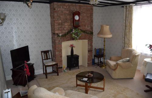 Dawlish House | Little Mermaid Cottage