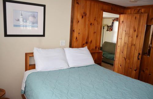 Old Orchard Beach House | Little Miss Cottages - One Bedroom Cottage - 5