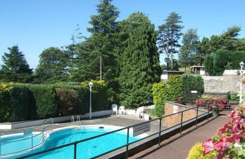Bryn-crug House | Little Oak Place Caravan A26 at The Woodlands