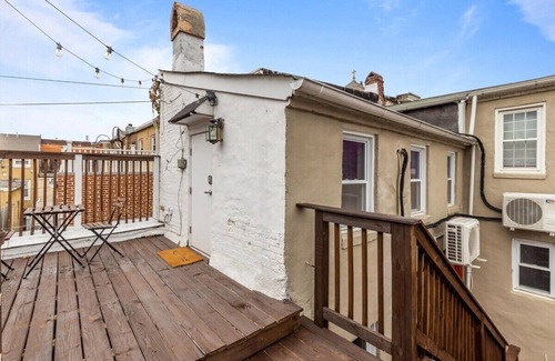 Little Italy Apartment | Little Penthouse in Little Italy /Inner Harbor