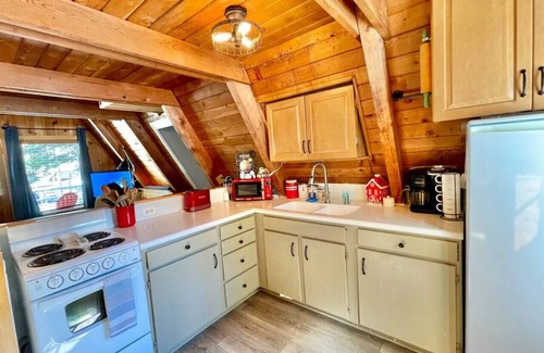 Donnelly Cabin | Little Ponderosa Cottage