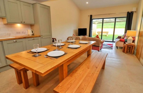 Little Rissington House | Little Rissington - Barn Two by Interhome