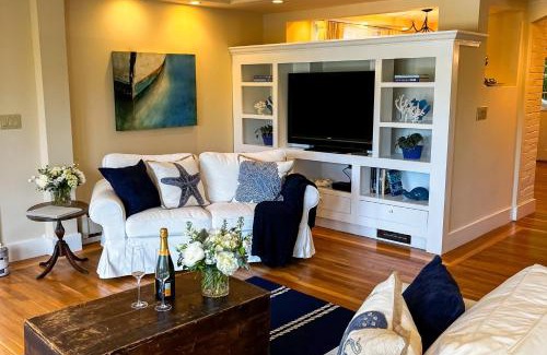 Gloucester House | Little River Retreat