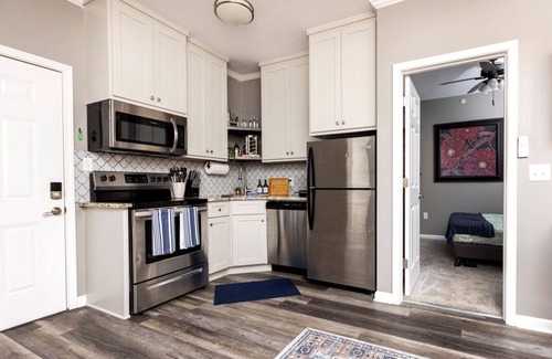 Downtown Little Rock Apartment | Little Rock Spot| Comfy| Central| Free Park