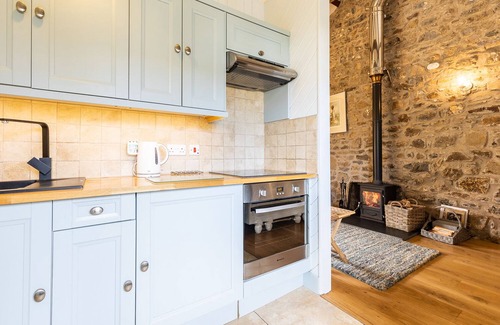 Haverfordwest Cottage | Little Rogeston Cottage, Holiday Cottage Near Nolton Haven, Sleeps 2, 1 bedrooms, bathrooms