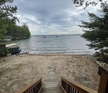 Sebago Villa | LITTLE SANDY-LIMIT 8 cottage