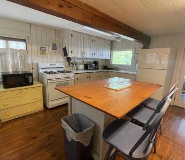 Sebago Villa | LITTLE SANDY-LIMIT 8 cottage