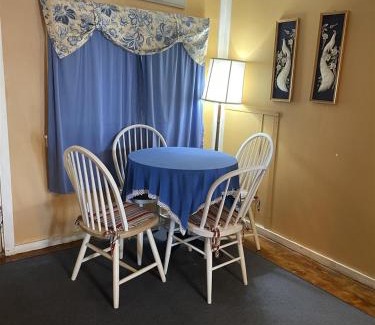 Sebago Villa | LITTLE SANDY-LIMIT 8 cottage