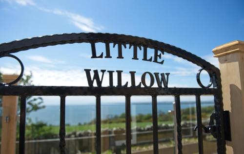 Castle Douglas House | Little Willow