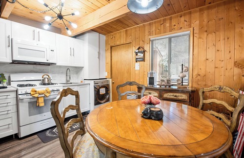 Big Bear Cabin | Littlefoot Cabin - Tranquility awaits at this cozy home with Hot Tub!