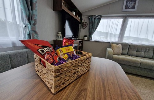 Weymouth Ski Chalet | Littlesea Reeds holiday home