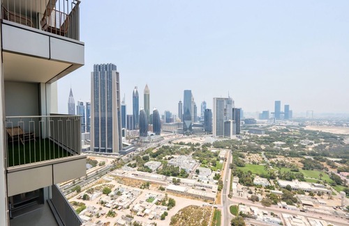 Za'abeel 2 Apartment | Livbnb-3BR Suite next to Dubai Mall with Burj View