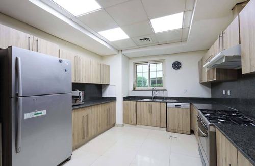 Dubai Villa | Livbnb-Exquisite 4BR Villa with Maid's Room in Jumeirah Islands Cluster 23
