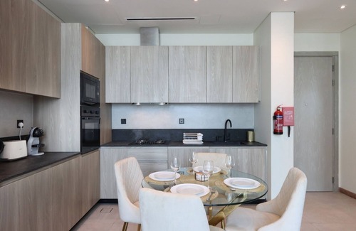 Jumeirah Village Circle Apartment | Livbnb - Stay at Signature Livings Penthouse, JVC
