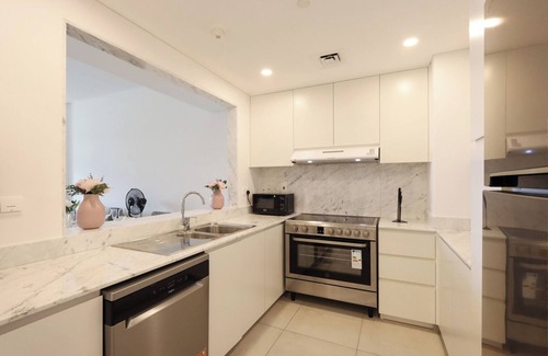 Umm Suqeim 3 Apartment | Livbnb Suites - Neat 2 Bedroom Suite Near Burj Al Arab