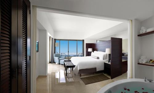 La Isla Resort | Live Aqua Cancun - Adults Only - All-Inclusive