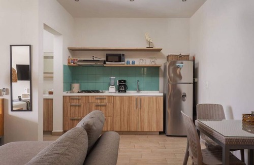 Luis Donaldo Colosio Apartment | "Live Like a Local: Steps from Beach, Weekly Promo!"
