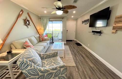 Gulf Shores House | LIVE ON ISLAND TIME! GREAT GULF SHORES BEACH CONDO, VERY NICE